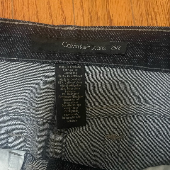 Calvin Klein Jeans - Dark Wash - Picture 2 of 4
